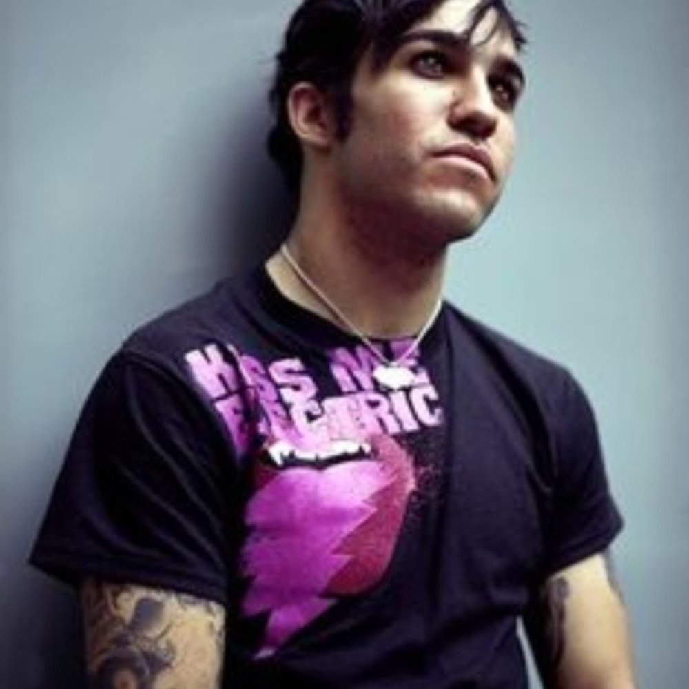 Kiss Me Electric Clandestine Industries Tee Shirt